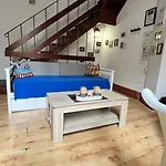 Macgregor Apartment
